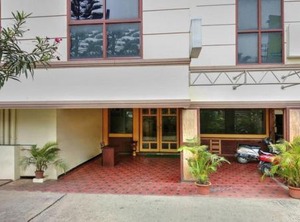 Oyo Hotel Pearl Inn | Ejipura