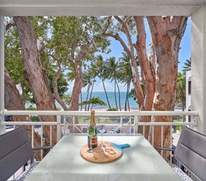 Alassio Beachfront Palm Cove 