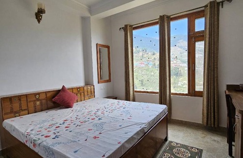 Kumharsain Apartment | 100 m² Apartment ∙ 5 bedrooms ∙ 10 guests