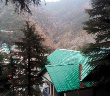 Dharamshala House | 100 m² House ∙ 1 bedroom ∙ 3 guests