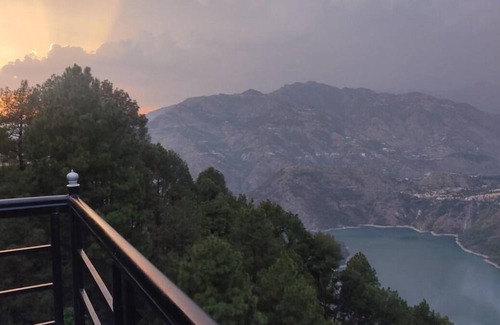 Dalhousie House | 112 m² House ∙ 8 bedrooms ∙ 4 guests