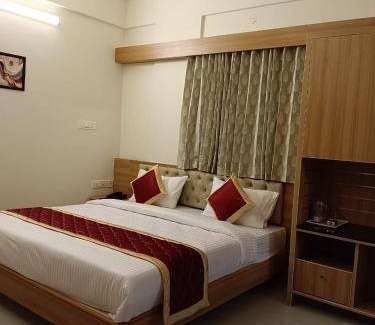 Yelahanka Hotel | 120 m² Hotel ∙ 2 bedrooms ∙ 4 guests
