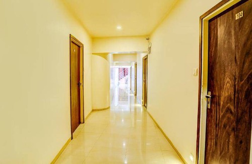 Mira Road East Hotel | 120 m² Hotel ∙ 2 guests