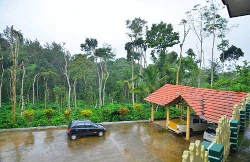 Virarajendrapet House | 150 m² House ∙ 4 bedrooms ∙ 12 guests