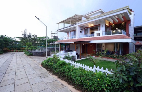Parshwapuram Villa | 1500 m² Villa ∙ 4 bedrooms ∙ 15 guests