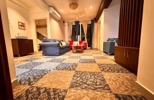 Hyderabad Apartment | 1600 m² Apartment ∙ 3 bedrooms ∙ 6 guests