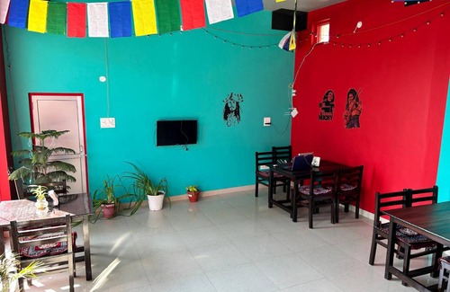 Bir House | 1800 m² House ∙ 3 bedrooms ∙ 6 guests