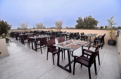 Satara Hotel | 182 m² Hotel ∙ 2 guests