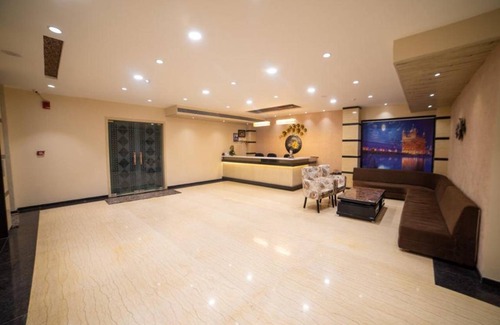 Raipur Hotel | 20 m² Hotel ∙ 2 guests