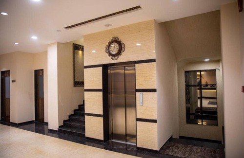 Raipur Hotel | 20 m² Hotel ∙ 2 guests