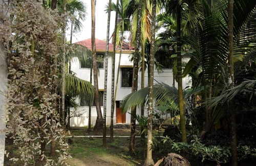 Alibaug Villa | 2000 m² Villa ∙ 3 bedrooms ∙ 10 guests