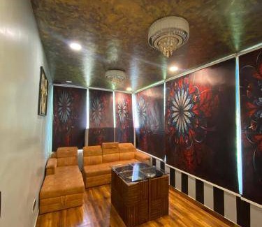 Kurla West Hotel | 220 m² Hotel ∙ 2 guests