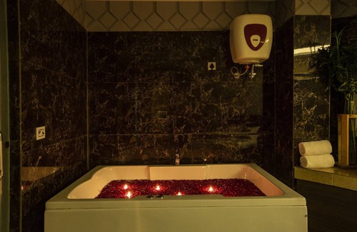 Mahipalpur Extension Hotel | 220 m² Hotel ∙ 2 bedrooms ∙ 4 guests