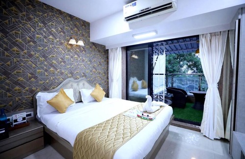 Kandivali East Villa | 2200 m² Villa ∙ 4 bedrooms ∙ 15 guests