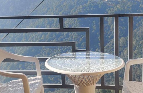 Dharamshala Apartment | 23 m² Serviced apartment ∙ 5 guests