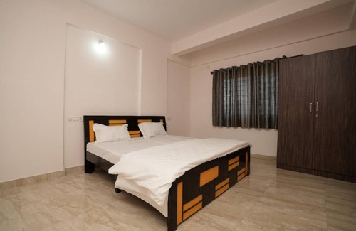 Bengaluru Apartment | 2400 m² Apartment ∙ 2 bedrooms ∙ 9 guests