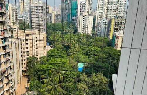 Goregaon West Apartment | 2434 m² Apartment ∙ 1 bedroom ∙ 2 guests