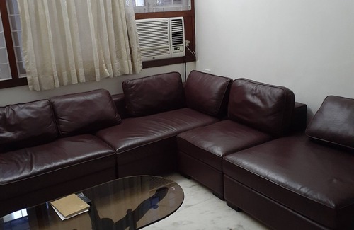 Juhu House | 3 bedrooms on first floor of a bungalow. Good for 6 adults,