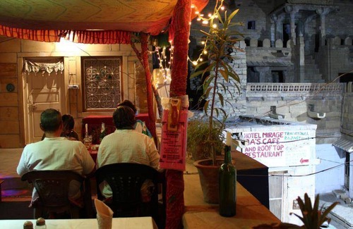 Amar Sagar Pol Bed & Breakfast | 300 m² Bed and breakfast ∙ 3 guests