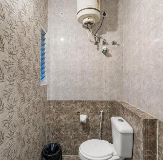Ejipura Apartment | 303 Woods 2BHK Lift, Koramangala 100feet road