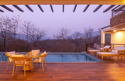 Lonavala Villa | 372 m² Villa ∙ 4 bedrooms ∙ 12 guests
