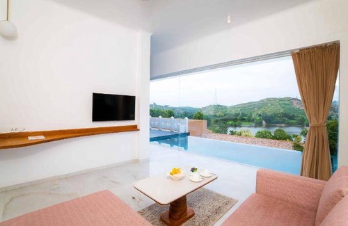 Eklingji Resort | 418 m² Resort ∙ 4 bedrooms ∙ 16 guests