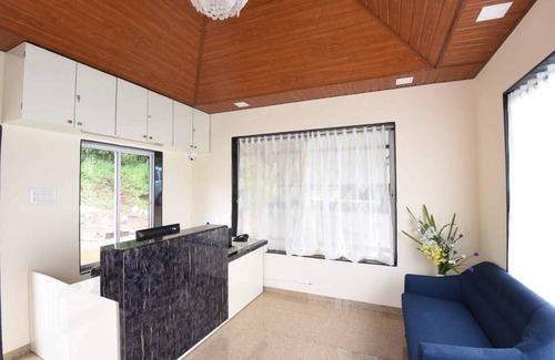 Panchgani Resort | 42 m² Resort ∙ 5 guests