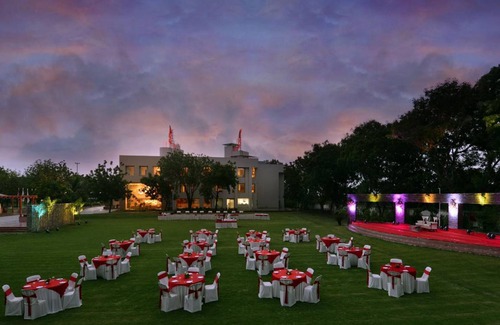 Gujarat Resort | 47 m² Resort ∙ 127 guests