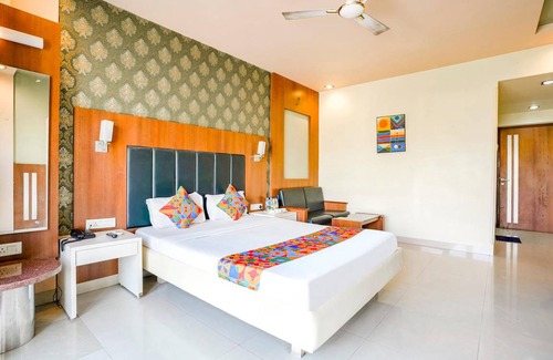Panvel Hotel | 550 m² Hotel ∙ 3 guests