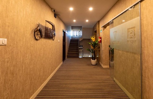 Brookefield Hotel | 84 m² Hotel ∙ 3 bedrooms ∙ 8 guests