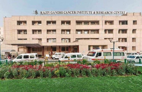 Pitampura Hotel | 97 m² Hotel ∙ 2 guests