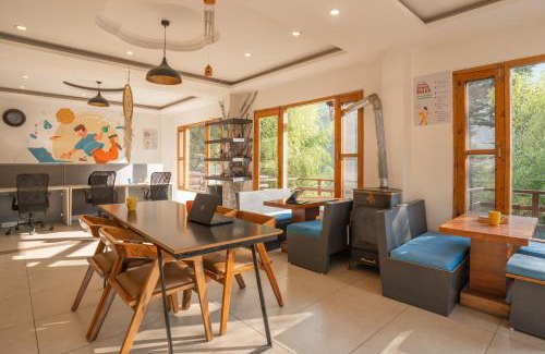 New Manali Hostel | Alt Life Manali, Old Manali