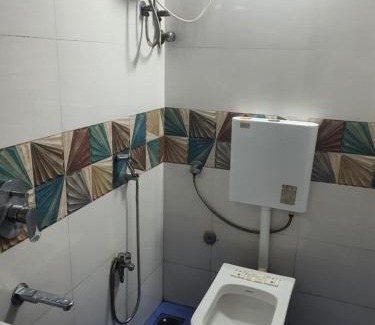 Santacruz West Hostel | Bapuji Dormitory Hostel Mumbai
