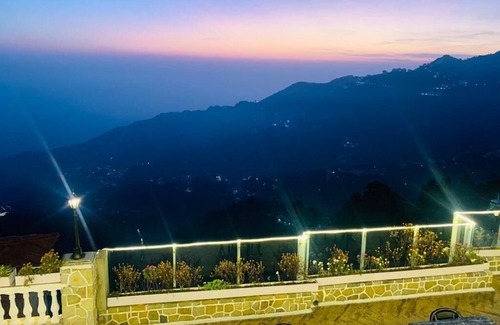 The Mall Road House | Beautiful hotel The Grand Valley Mussoorie