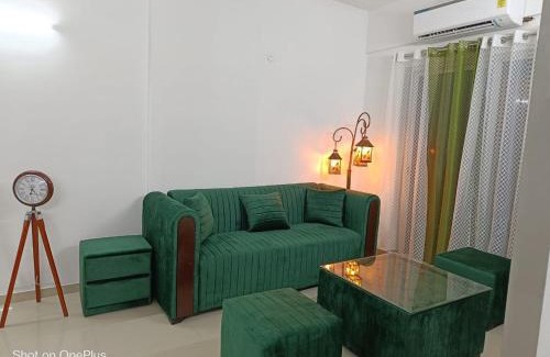 New Delhi Apartment | BnBBuddy Aarohi Homes 3 BHK West Delhi