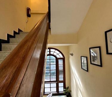DLF Phase 3 Bed & Breakfast | Business stay
