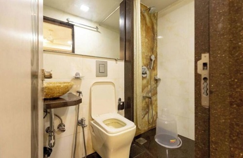 Wellington Pier Hotel | Colaba Suites - Near Taj Hotel