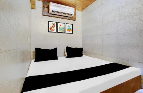 Amarnath Hotel | Collection O Ambedkar Chowk Ulhasnagar