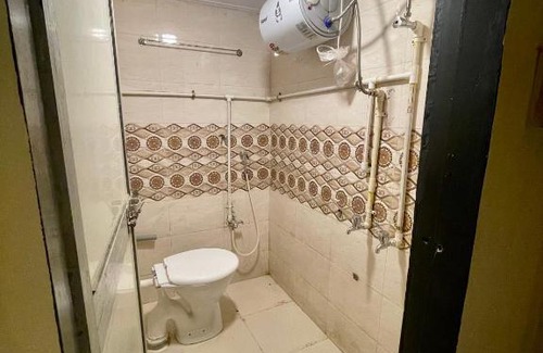 Thane East Hostel | DormaVista AC Dormitory