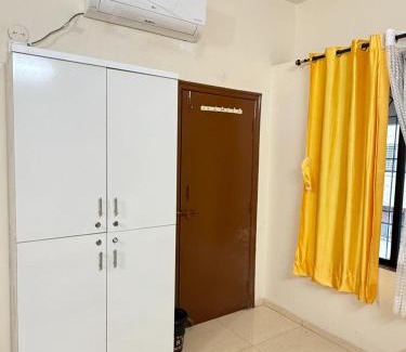 Aundh Hostel | Elite Hostel- A Stay For Working Professional,Solo Traveller