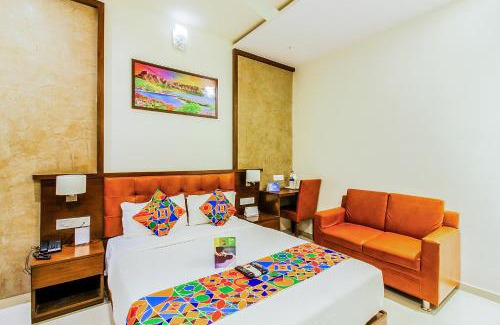 Marol Hotel | FabExpress Empire Suite - Nr Mumbai International Airport