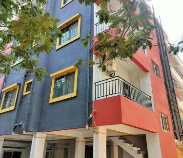Tathawade Hostel | FabHotel Bizstay Executive