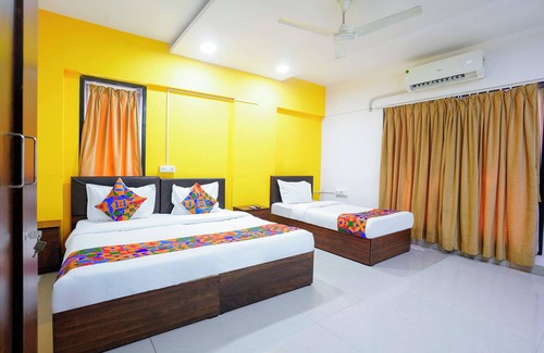Malad West Hotel | FabHotel Rio House Apartment