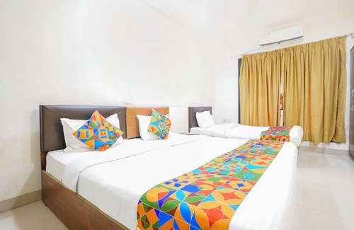 Malad West Hotel | FabHotel Rio House Apartment