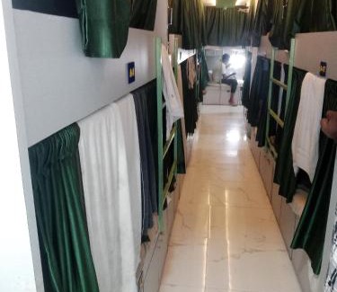Jogeshwari East Hostel | Fathima Dormitory Andheri East Subway