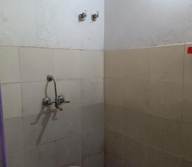 Delhi Hostel | Frazyone Hostel