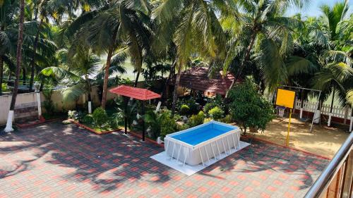 Tonse West House | Halfmoon Homestay