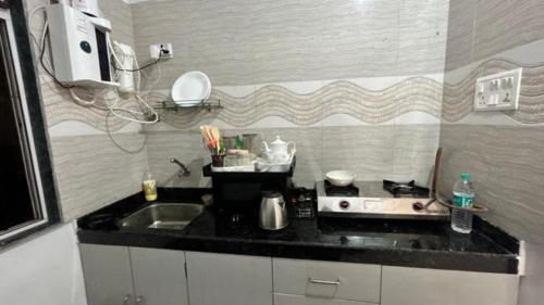 Andheri West Apartment | Happy House Apartment Kokilaben Hospital 1 BHK