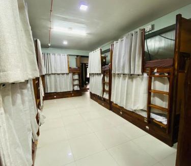 Kashmere Gate Hostel | Homestay Ac Dormitory