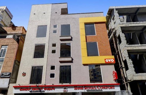Gandhi Nagar Hotel | Hotel ∙ 2 guests